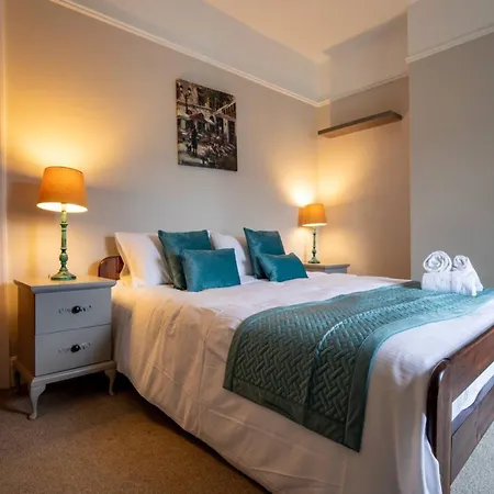 Pass The Keys Two Bedroom Victoria Town House, Easy Walk Of Town Shrewsbury Exterior photo