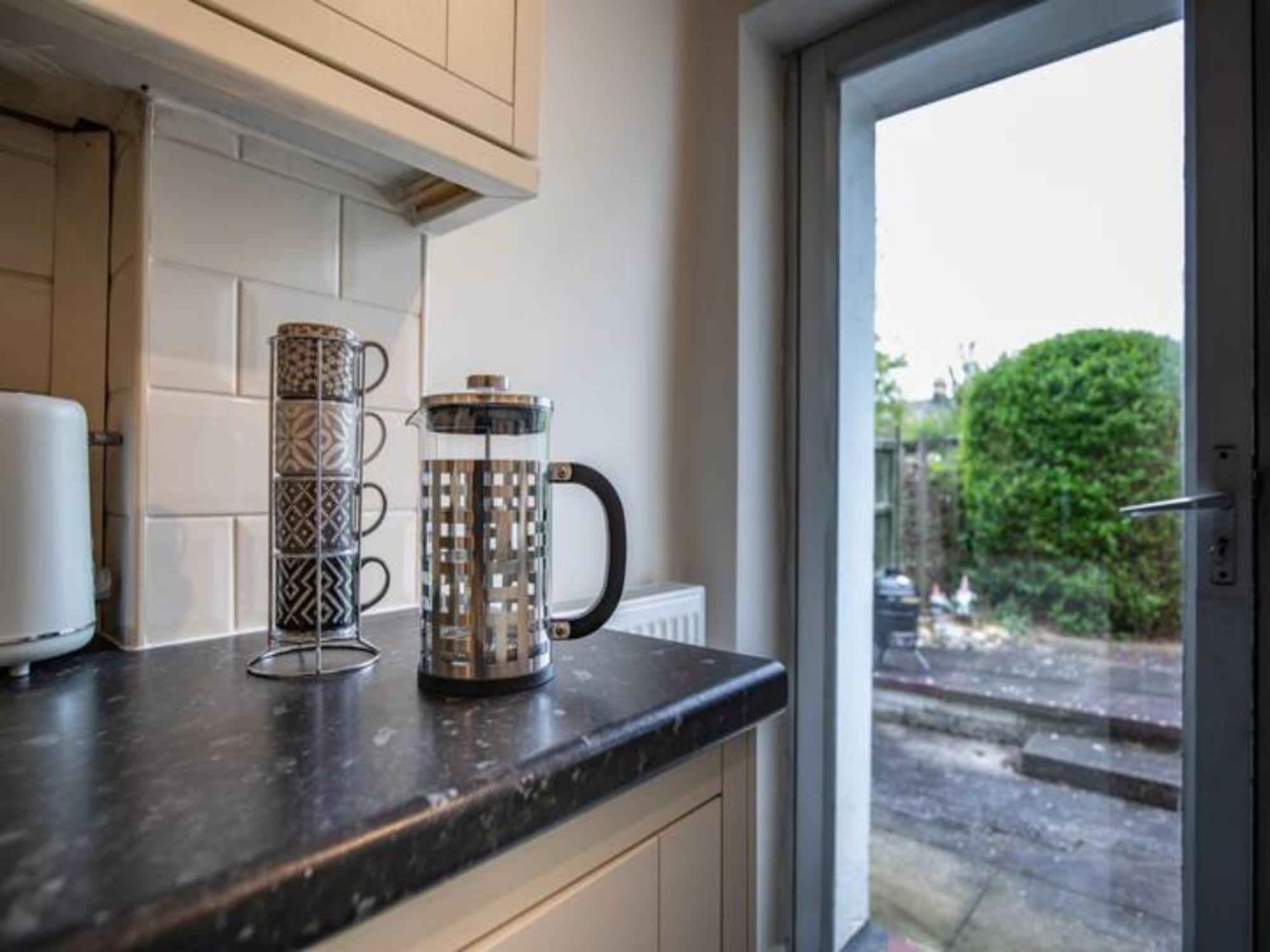 Pass The Keys Two Bedroom Victoria Town House, Easy Walk Of Town Holiday home Shrewsbury